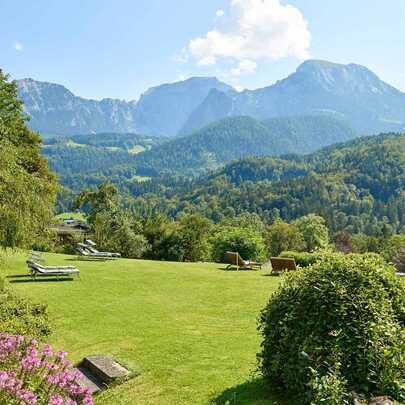 Hotel Hanauerlehen Liegewiese Bergblick Schönau am Königssee Berchtesgaden | © Hotel Hanauerlehen